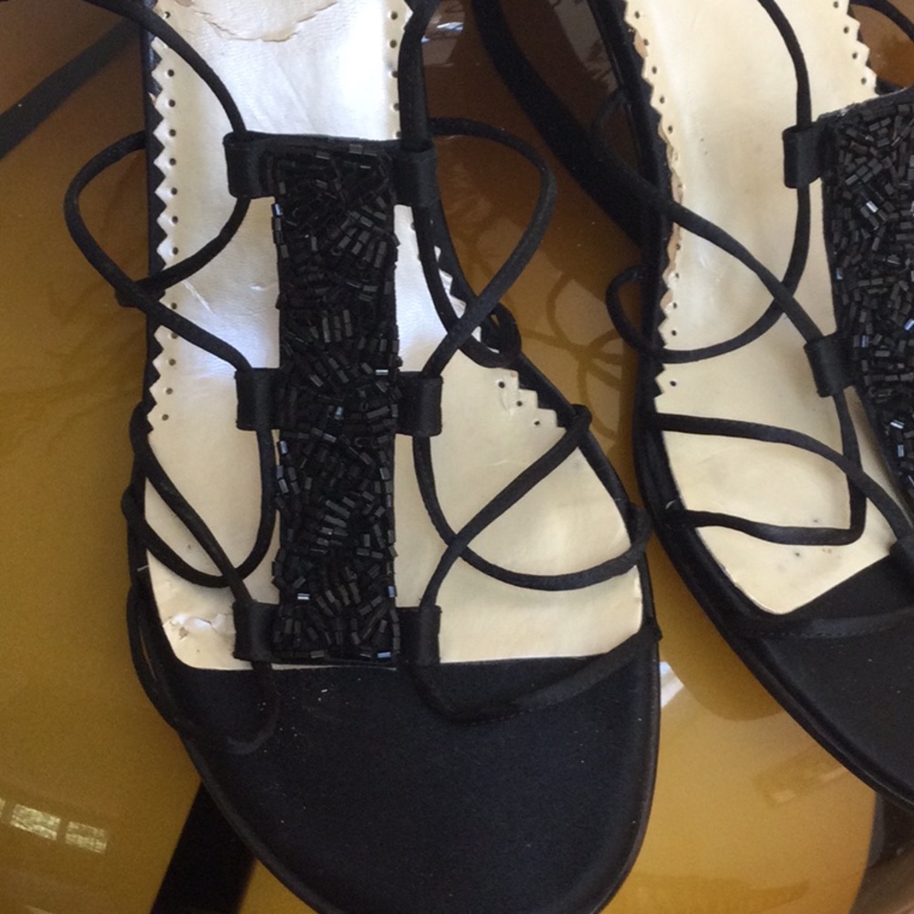 Gorgeous Vintage Caparros Black Strappy 3” Heels with Sparkley Enhancement - Picture 3 of 11